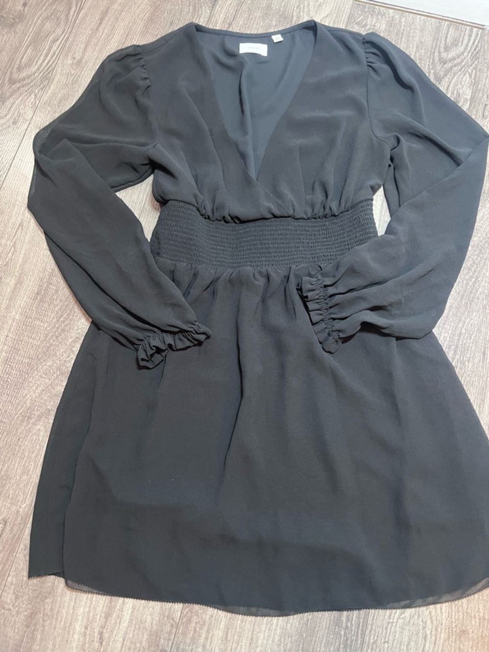 Aritzia wilfred black dress with sheer sleeves